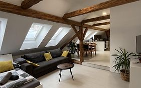 Apartmány s výhledem na zámek II